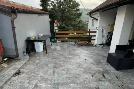 Jedinstvena nekretnina u traženoj zoni, Rijeka, Casa