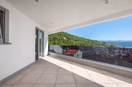 OPATIJA centar STAN 131 m2, Opatija, Flat