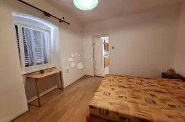 PODMURVICE 32m2, Rijeka, Daire