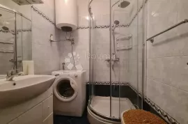 Rijeka,  Podmurice stan s potencijalom, 2skl, balkon, Rijeka, Appartement