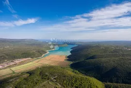 Građevinsko zemljište uz centar Barbana, Barban, Land