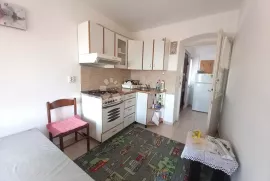 Kantrida, stančić sa okućnicom, Rijeka, Wohnung