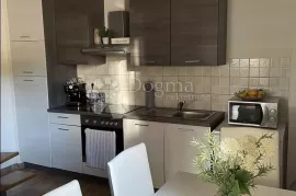 PRILIKA! Apartman Novi Vinodolski 50m od mora, Novi Vinodolski, Διαμέρισμα