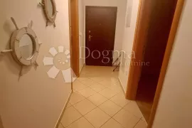 ODLIČAN STAN S POGLEDOM NA MORE, Kastav, Wohnung