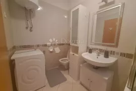 ODLIČAN STAN S POGLEDOM NA MORE, Kastav, Appartement