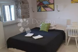 GARSONIJERA NA VEŽICI!, Rijeka, Appartement