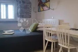 GARSONIJERA NA VEŽICI!, Rijeka, Appartement