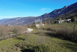 Građevinsko zemlkjište 4 km od mora, Labin, Γη