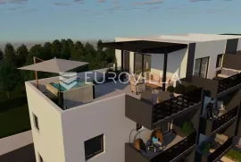 Trogir, Balancane, dvosoban penthouse neto korisne površine 71 m2, Trogir, Daire