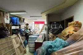 Pula, Stoja - poslovni prostor na frekventnoj lokaciji, Pula, Propriedade comercial