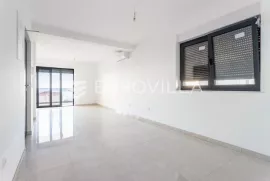 Rogoznica, Zečevo Rogozničko, moderan dvosoban stan NKP 102,84 m², Rogoznica, Apartamento