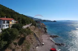 Senj, Sv. Juraj - Kuća P+1, 181 m2, 1.red do mora, Senj, Casa