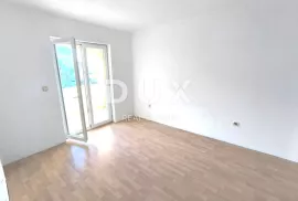 ISTRA, PULA - Renoviran 3S+DB stan na Vidikovcu 98 m2, Pula, Appartement