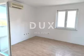 ISTRA, PULA - Renoviran 3S+DB stan na Vidikovcu 98 m2, Pula, Appartement