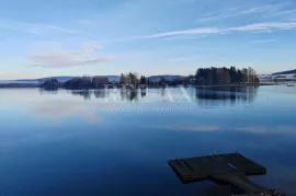 Ogulin, Dujmić Selo - vila uz jezero, Ogulin, Casa