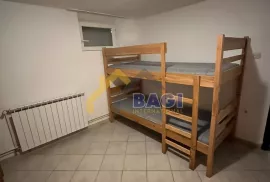 Smještaj za 4 do 6 ljudi, Trnjanska, kod Lisinskog, Zagreb, Flat