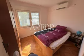 Malinska, stan 63 m² u blizini centra, Malinska-Dubašnica, Kвартира