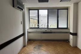 Novi Sad, Bulevar Oslobođenja, Bulevar oslobođenja, 7.0, 304m2, Novi Sad - grad, Poslovni prostor