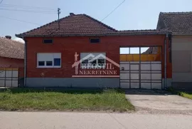 Sremska Mitrovica - Kuzmin - 187m2 +12,66ari ID#18516, Sremska Mitrovica, Maison