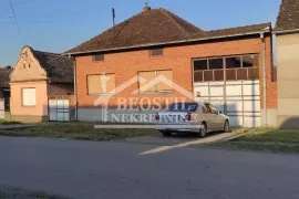 Sremska Mitrovica - Kuzmin - 187m2 +12,66ari ID#18516, Sremska Mitrovica, Maison