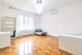 Zagreb, Petrova ulica, prekrasan dvosoban stan 75 m2, Zagreb, Appartment