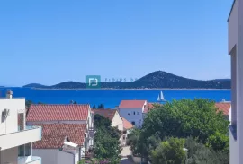 VODICE, upravo završeno, 1. kat, lift, garaža, blizu plaže, pogled na more, Vodice, Wohnung