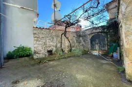 Bribir - kamena kuća za renovaciju, Vinodolska Općina, Casa