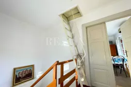 Bribir - kamena kuća za renovaciju, Vinodolska Općina, Casa