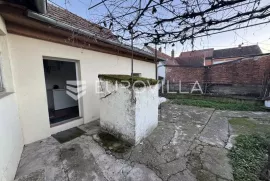 Đakovo, kuća 80 m2 na zemljištu od 396 m2, Đakovo, Casa