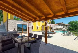 OPATIJA, MOŠĆENICE - Vila na osami, 240m2 s pogledom na more, Mošćenička Draga, Kuća