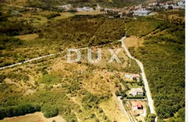 ISTRA, BUJE - Građevinsko zemljište na iznimnoj lokaciji, otvoreni pogled, Buje, Terrain