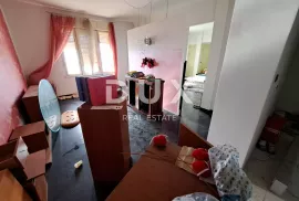 RIJEKA, PEĆINE - gospodski stan od 205 m2 s pogledom na more, Rijeka, Kвартира