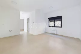 Crikvenica - dvosobni stan u samom centru, Crikvenica, Appartement