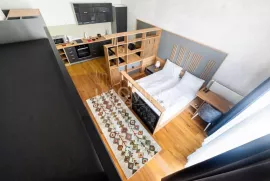 Apartman sa parkingom i skijašnicom, Bjelašnica, Trnovo, شقة