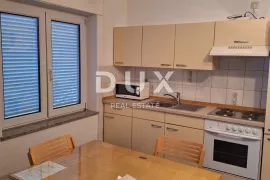 OTOK KRK, GRAD KRK (OKOLICA) - Apartman 2S+DB i tavan 107 m2, Krk, Appartamento