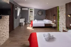 Hacienda na Braču 10000m2 okućnice, Milna, Casa