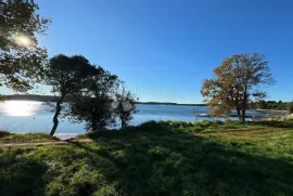 Građevinsko zemljište 1.red do mora, Medulin, Arazi