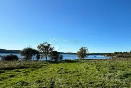 Građevinsko zemljište 1.red do mora, Medulin, Tierra