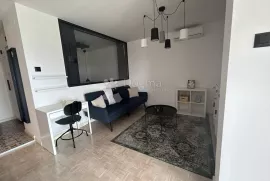 Rijeka, D. Vežica, novouređen 1+db, balkon, najam, Rijeka, Flat