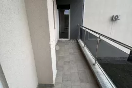 Komforan stan sa liftom u novogradnji, Rijeka, Appartment