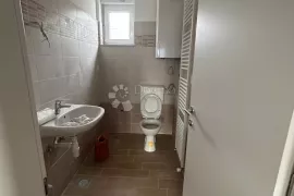 Komforan stan sa liftom u novogradnji, Rijeka, Appartment