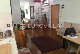 Zadar, Višnjik, prostran dvosoban stan na dvije etaže s predivnim pogledom, Zadar, Flat