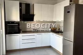 Novi Sad, Bulevar Evrope, Geri Karolja, 3.5, 105m2, Novi Sad - grad, Appartment