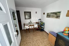 Pag - kuća katnica s pogledom na more! 299000 €, Pag, Дом