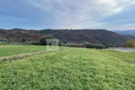 Buzet Građevisnko zemljište 2400 m2, Buzet, Terra