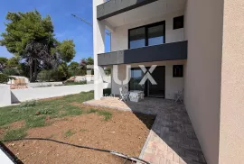 ZADAR, DIKLOVAC - Moderan stan s vrtom i garažom u izgradnji CS2, Zadar, Apartamento