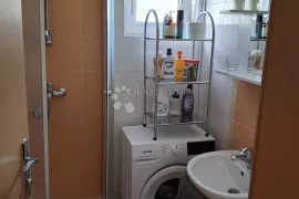 PREDIVAN APARTMAN SA PANORAMSKIM POGLEDOM, Senj, Appartement