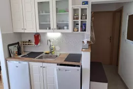 PREDIVAN APARTMAN SA PANORAMSKIM POGLEDOM, Senj, Appartement