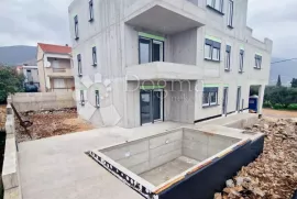 RUDINE - STAN NOVOGRADNJA 78 m2 + BAZEN + VRT (S1), Kaštela, Appartment