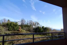 Opatija, Pobri, garsonijera površine 34 m² kao investicija s djelomičnim pogledom na more, Opatija - Okolica, Appartamento